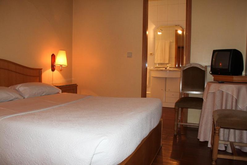 Bed and Breakfast Portucalense Porto Pokoj fotografie